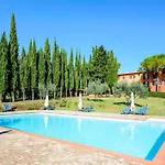 Ξενοδοχείο με διαμερίσματα Isa-residence Pian Dei Mucini 3*
