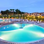 Isa-residence Pian Dei Mucini 3*