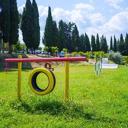 Ξενοδοχείο με διαμερίσματα Isa-residence Pian Dei Mucini 3*