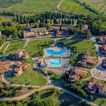 Isa-residence With Swimming Pool Surrounded By Greenery Just 5 Minutes From Massa Marittima