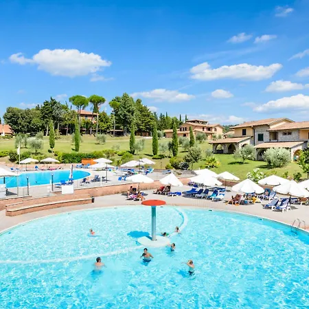 Apartmanhotel Isa-residence With Swimming Pool Surrounded By Greenery Just 5 Minutes From Massa Marittima