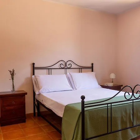 Isa-residence With Swimming Pool Surrounded By Greenery Just 5 Minutes From